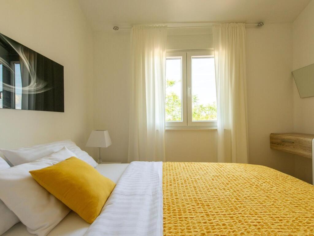 Apartmani Velic Vir Exterior foto